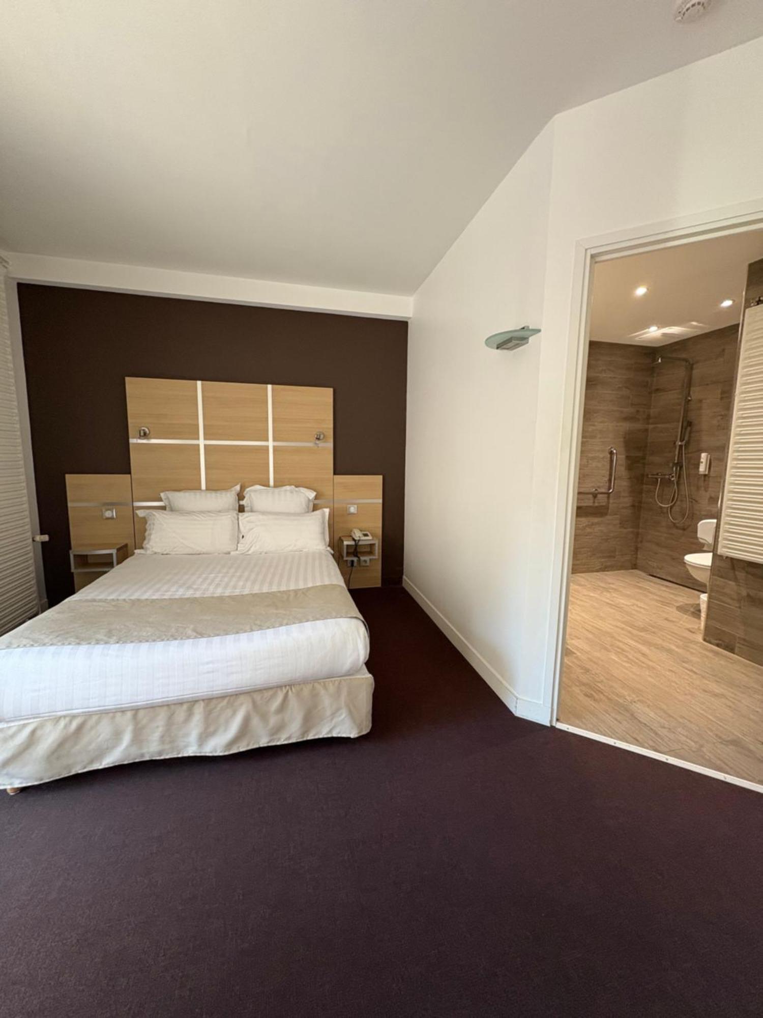 Cit'Hotel Le Chris'Tel Hotel Et Restaurant Le Puy-en-Velay Zewnętrze zdjęcie