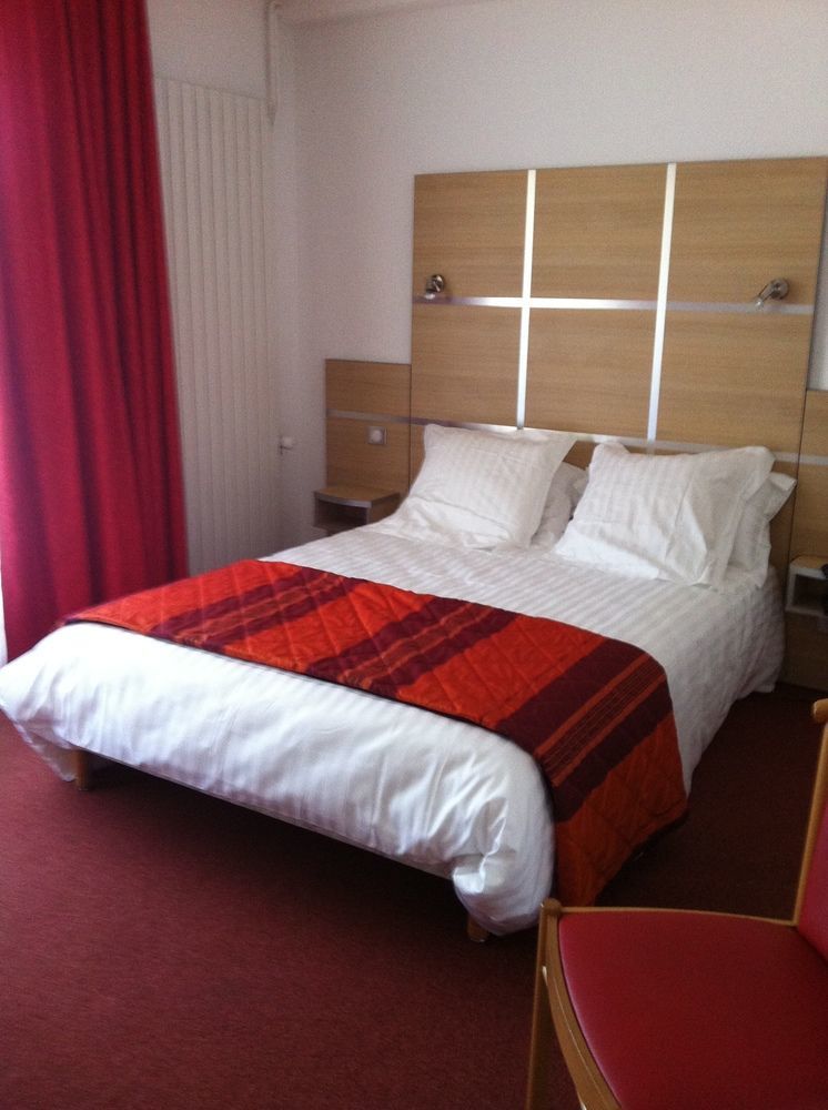 Cit'Hotel Le Chris'Tel Hotel Et Restaurant Le Puy-en-Velay Zewnętrze zdjęcie